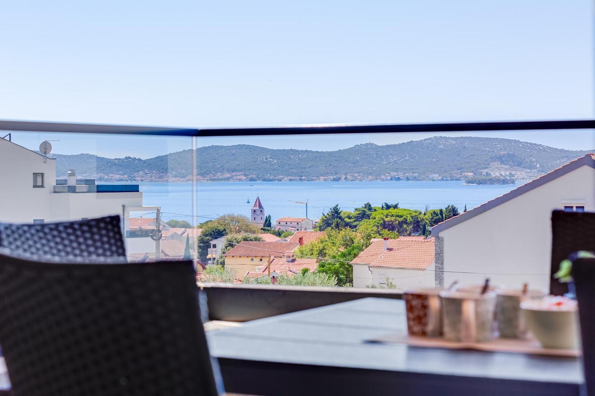 Sea Bay View Apartment - Appartement Avec Piscine Et Magnifique Vue Sur Mer Sveti Filip i Jakov Dış mekan fotoğraf